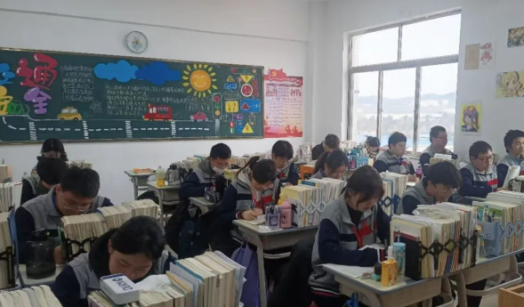 动漫与游戏制作——明德职专带你走进创意工坊